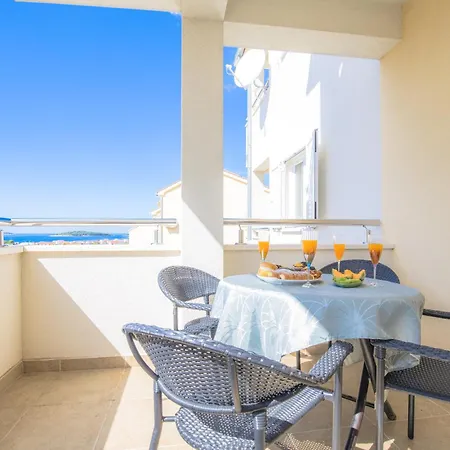 Apartman Fabijan Rogoznica