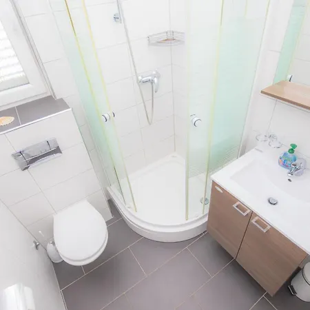 Fabijan Apartman Rogoznica