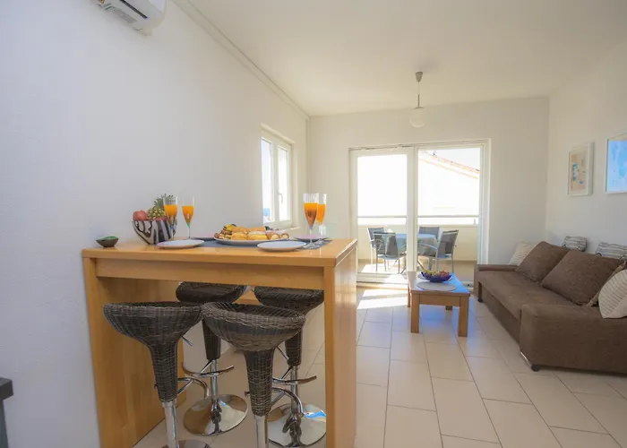 Fabijan * 로고즈니차